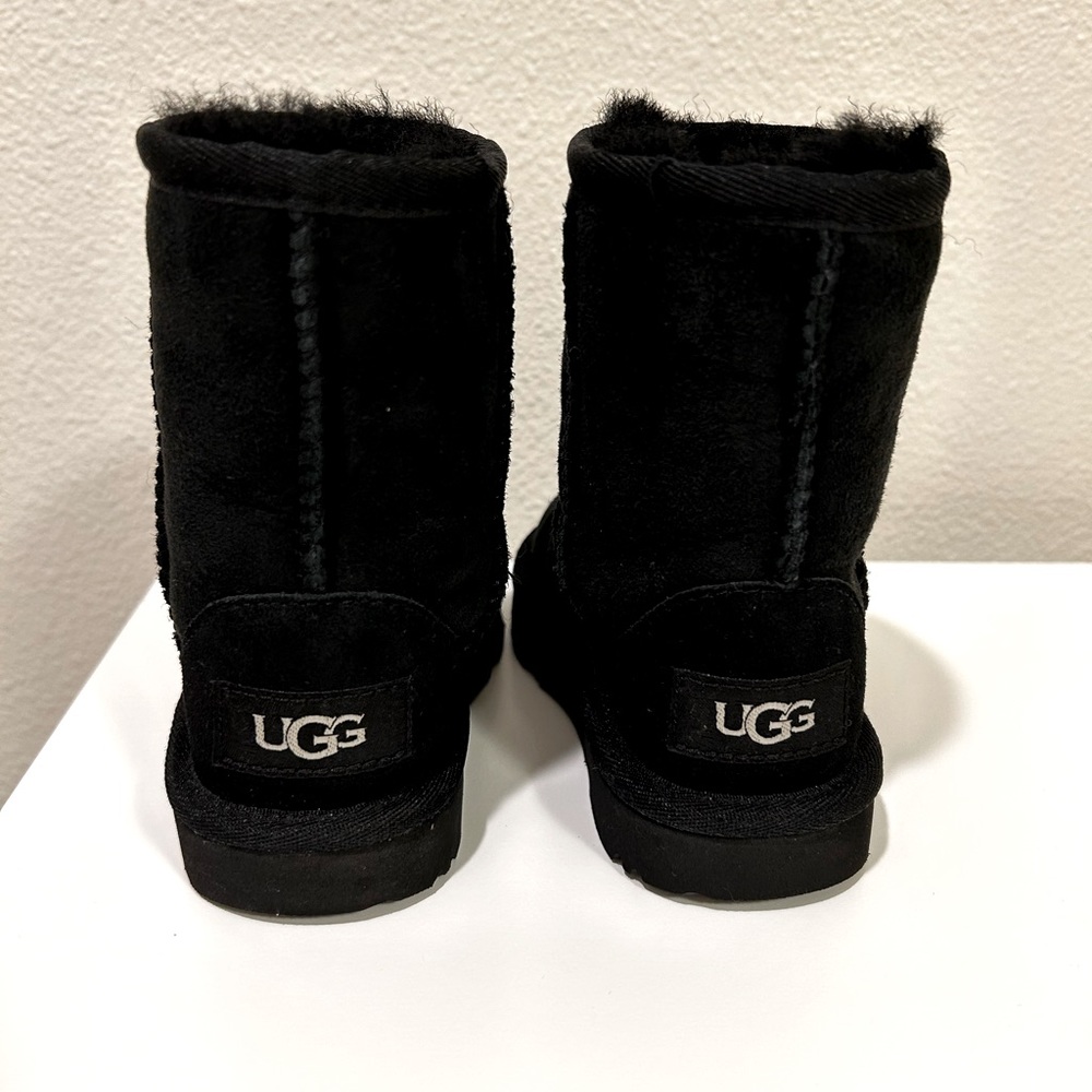 Never Worn Toddler Ugg Boots